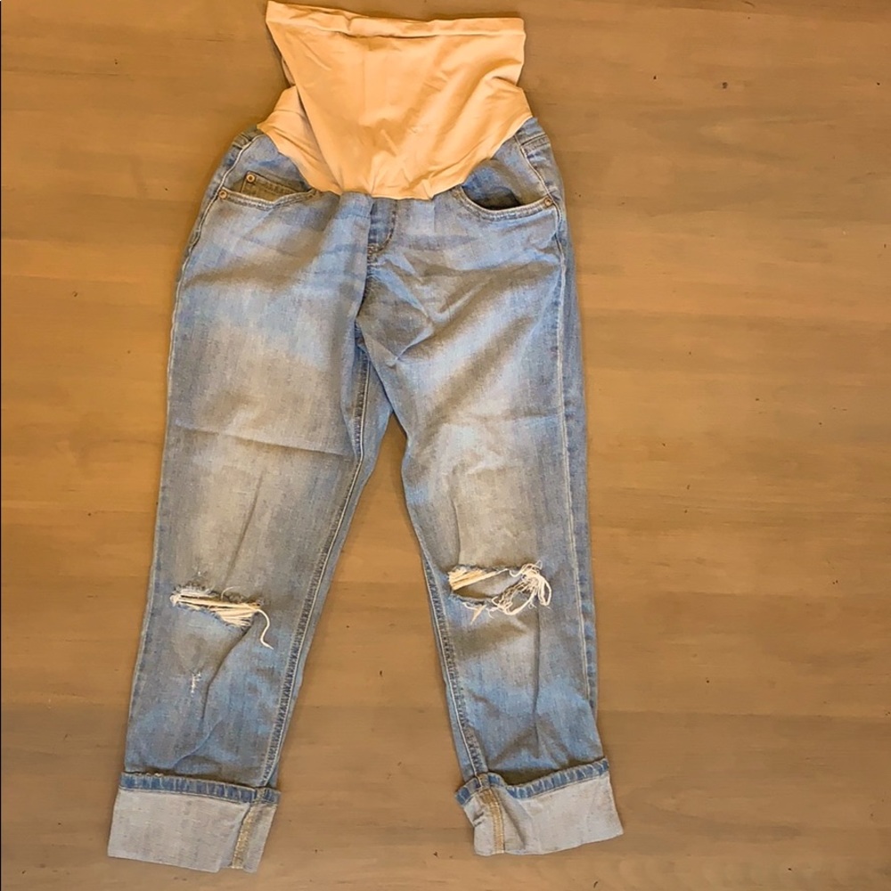 Maternity jeans! 🌺